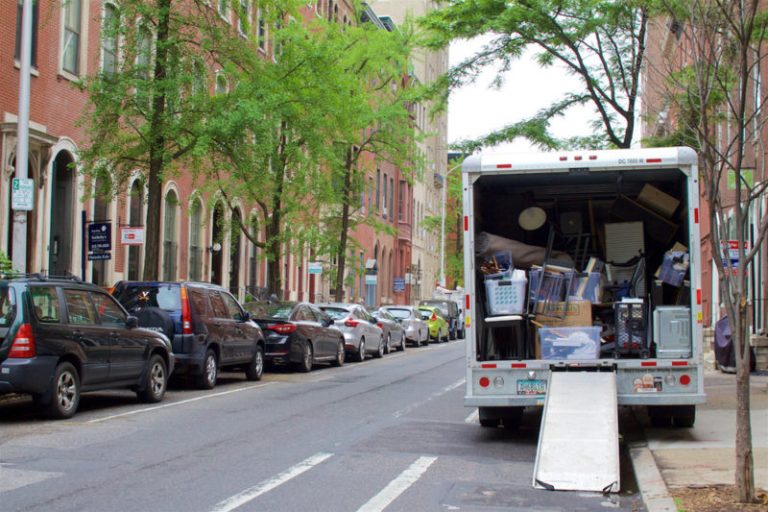 Obtaining a Truck Permit in Order to Move Within the City